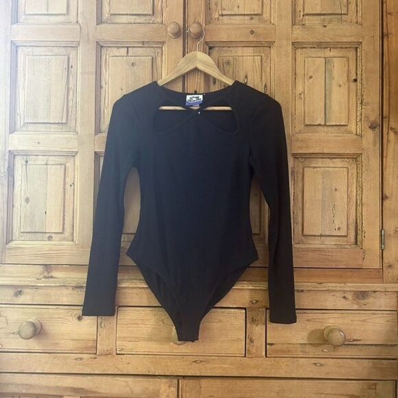 Future Collective by Kahlana Barfield Brown XS Black One Piece Long Sleeve Bodys - Picture 1 of 7